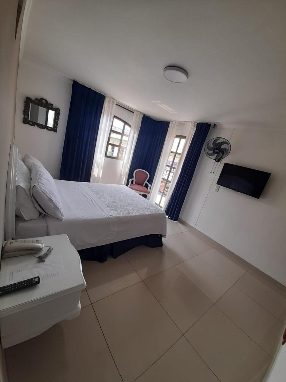 Hotel Suite Santa Rosa Санта Роса де Кабал Екстериор снимка