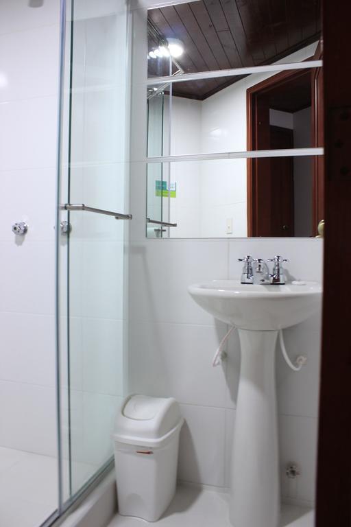 Hotel Suite Santa Rosa Санта Роса де Кабал Екстериор снимка